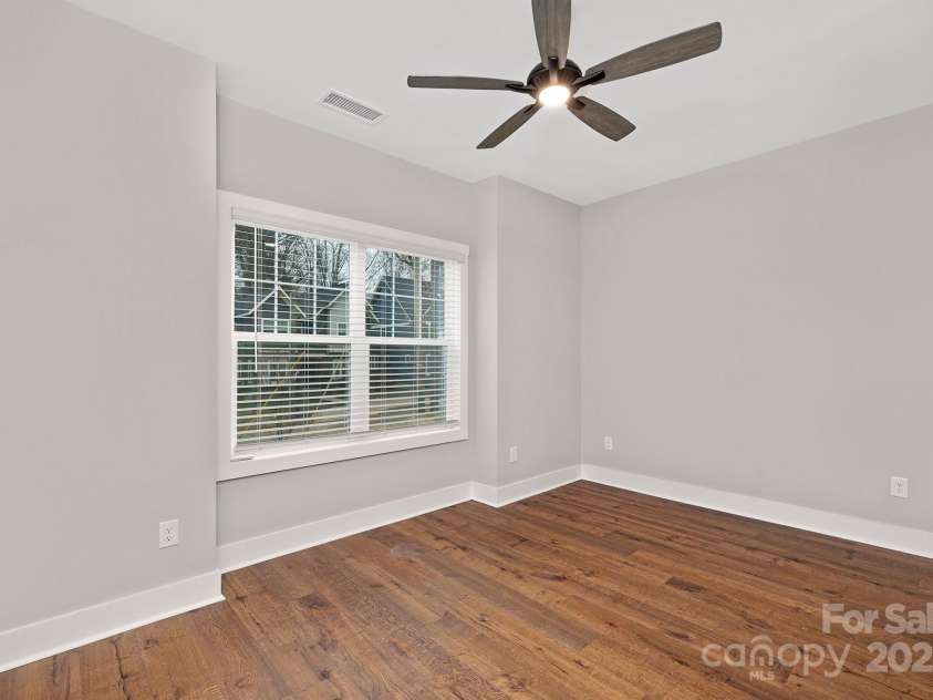 1002 Fairground Street, Charlotte, NC 28208.  MLS# CAR4198787, YatesRealty ID 5429. 