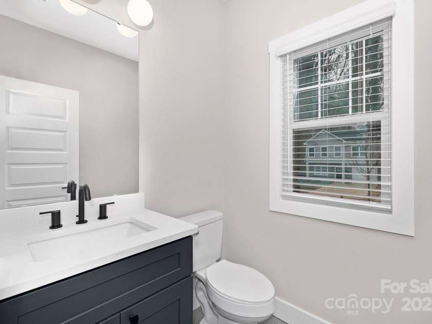 1002 Fairground Street, Charlotte, NC 28208.  MLS# CAR4198787, YatesRealty ID 5429. 
