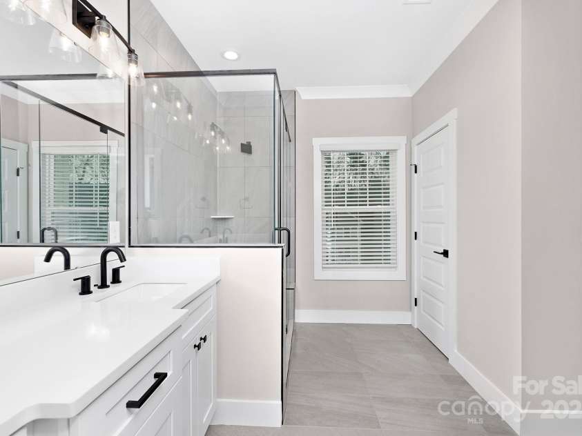 1002 Fairground Street, Charlotte, NC 28208.  MLS# CAR4198787, YatesRealty ID 5429. 
