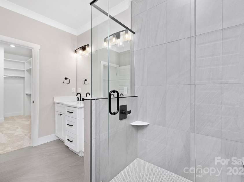 1002 Fairground Street, Charlotte, NC 28208.  MLS# CAR4198787, YatesRealty ID 5429. 