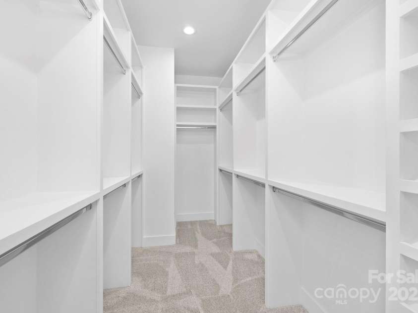 1002 Fairground Street, Charlotte, NC 28208.  MLS# CAR4198787, YatesRealty ID 5429. 