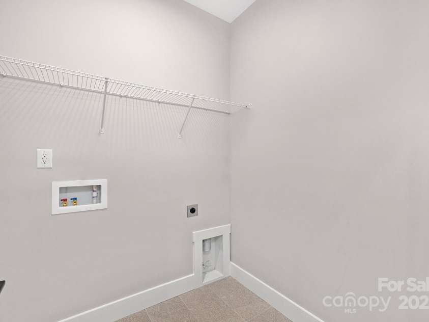 1002 Fairground Street, Charlotte, NC 28208.  MLS# CAR4198787, YatesRealty ID 5429. 