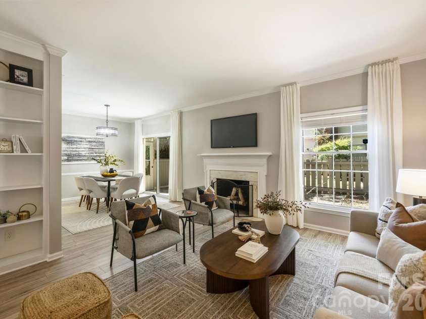 5915 Quail Hollow Road, Charlotte, NC 28210.  MLS# CAR4429141, YatesRealty ID 54290. 