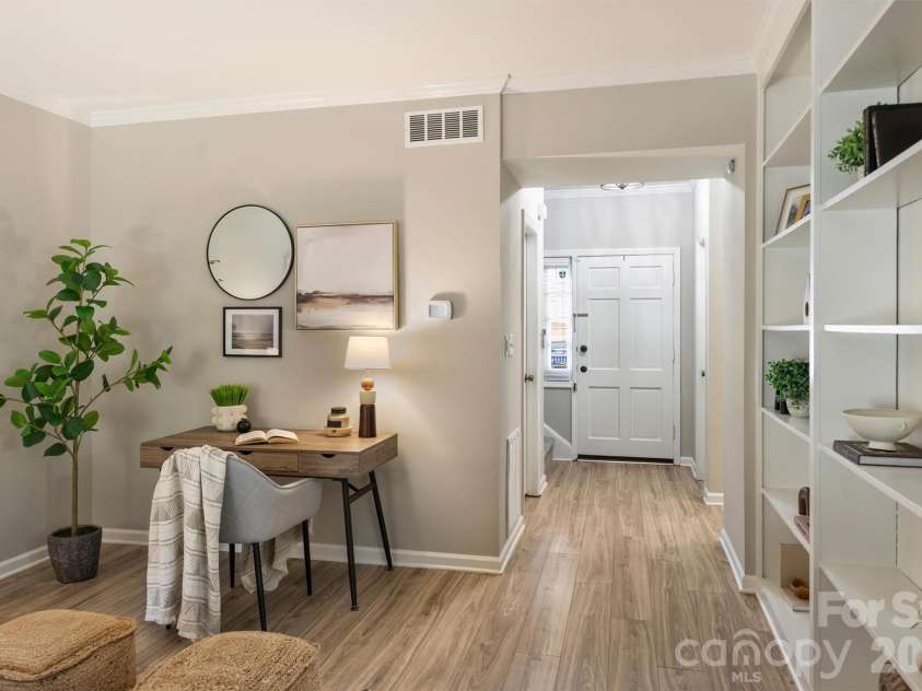 5915 Quail Hollow Road, Charlotte, NC 28210.  MLS# CAR4429141, YatesRealty ID 54290. 