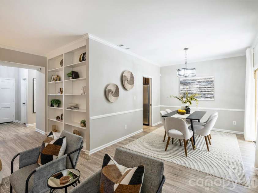 5915 Quail Hollow Road, Charlotte, NC 28210.  MLS# CAR4429141, YatesRealty ID 54290. 