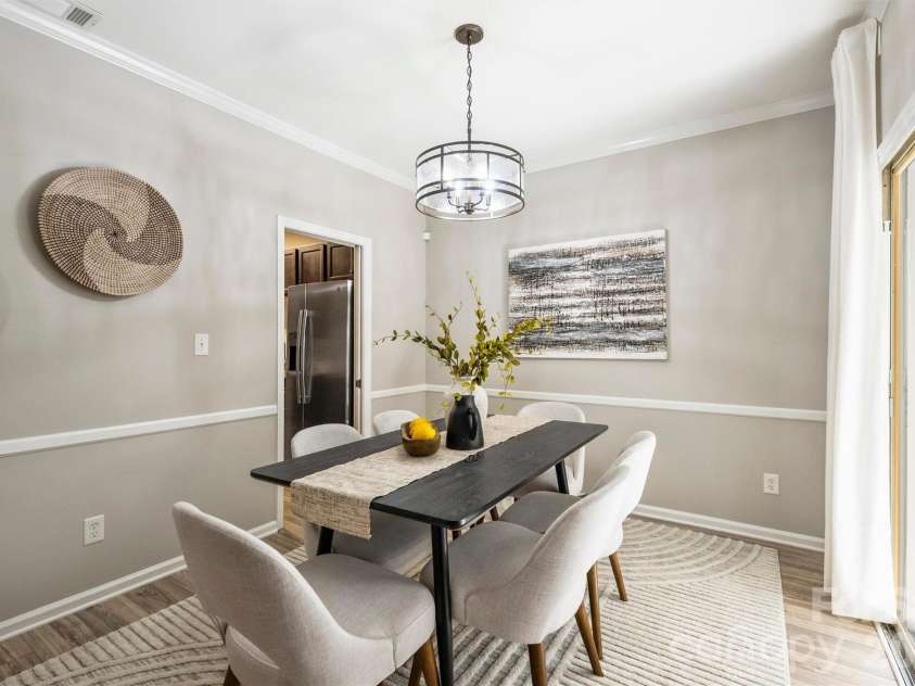 5915 Quail Hollow Road, Charlotte, NC 28210.  MLS# CAR4429141, YatesRealty ID 54290. 