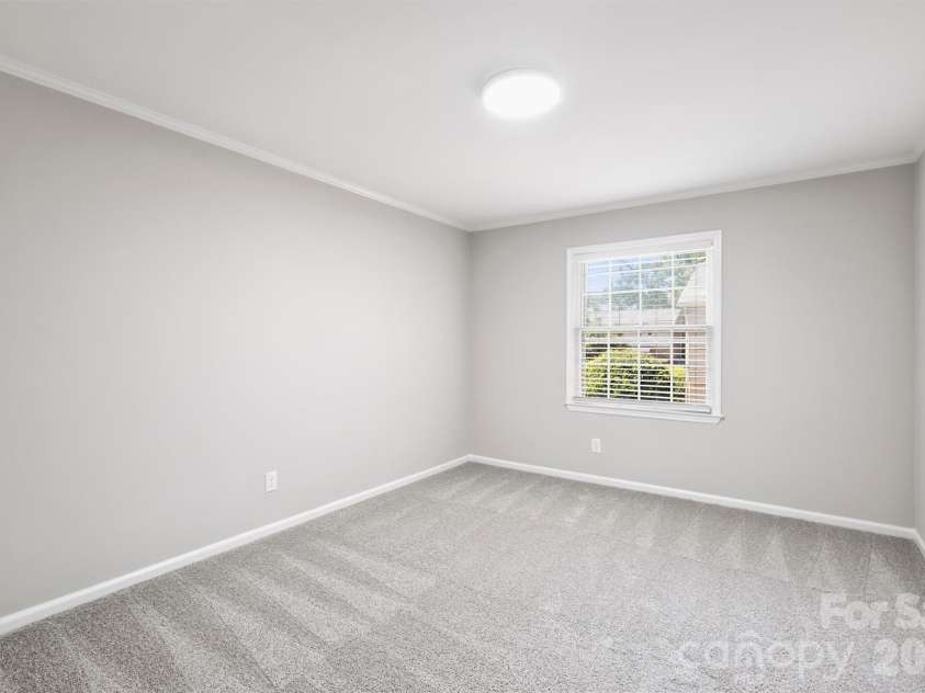5915 Quail Hollow Road, Charlotte, NC 28210.  MLS# CAR4429141, YatesRealty ID 54290. 