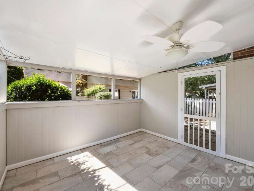 5915 Quail Hollow Road, Charlotte, NC 28210.  MLS# CAR4429141, YatesRealty ID 54290. Back patio area