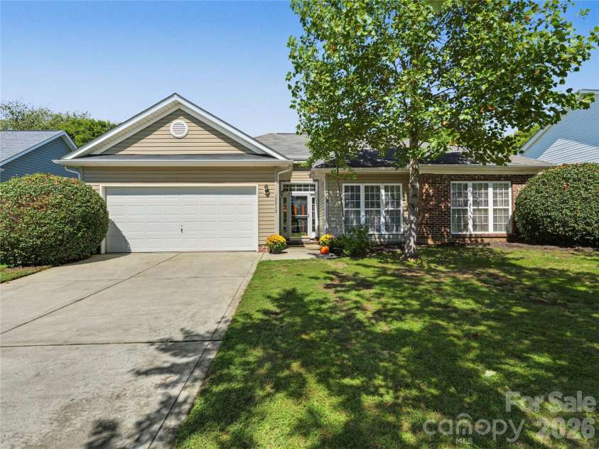 13318 Planters Row Drive, Charlotte, NC 28278.  MLS# CAR4429057, YatesRealty ID 54292. 