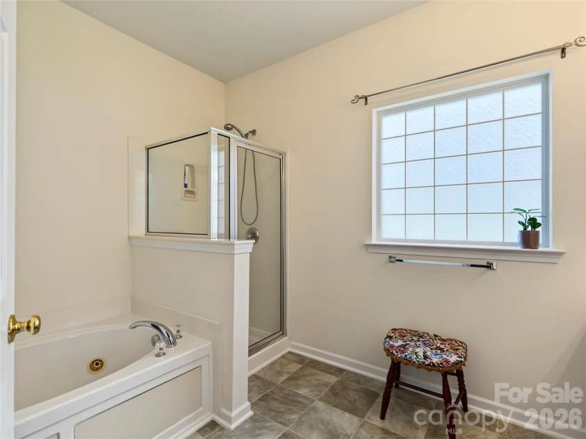13318 Planters Row Drive, Charlotte, NC 28278.  MLS# CAR4429057, YatesRealty ID 54292. 