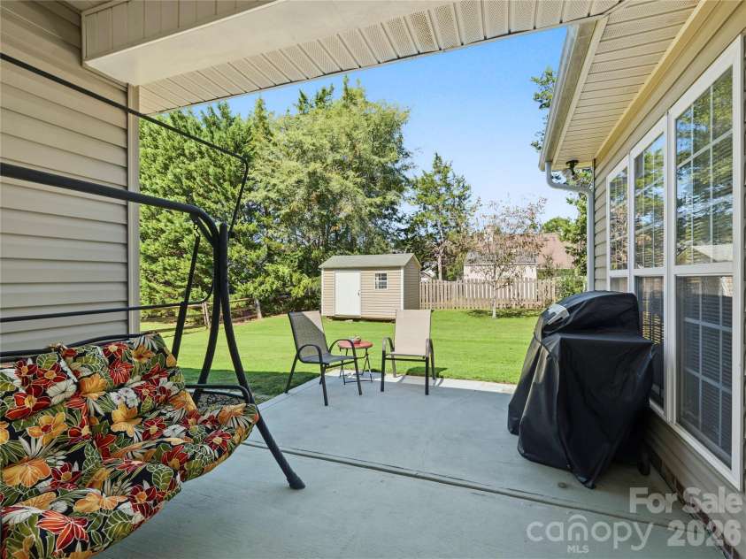 13318 Planters Row Drive, Charlotte, NC 28278.  MLS# CAR4429057, YatesRealty ID 54292. Covered porch