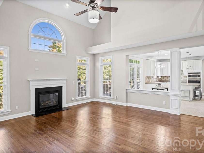 1911 Solway Lane, Charlotte, NC 28269.  MLS# CAR4428981, YatesRealty ID 54293. 