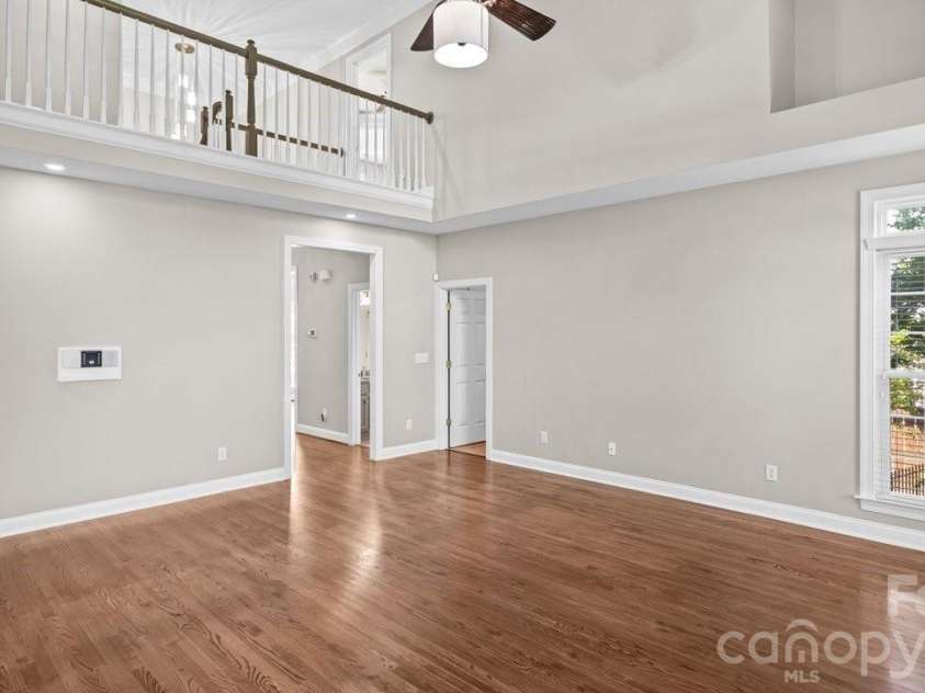 1911 Solway Lane, Charlotte, NC 28269.  MLS# CAR4428981, YatesRealty ID 54293. 