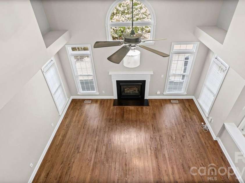 1911 Solway Lane, Charlotte, NC 28269.  MLS# CAR4428981, YatesRealty ID 54293. 