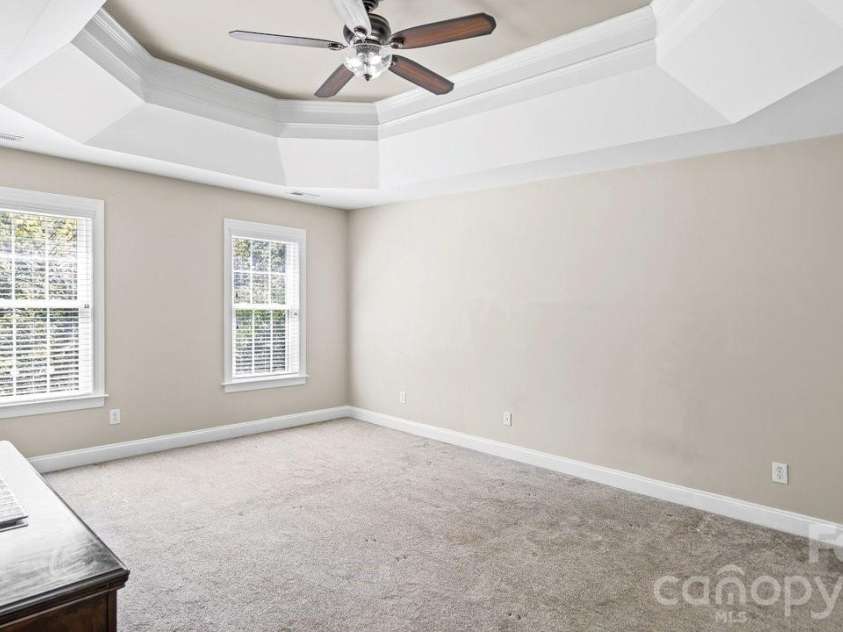 1911 Solway Lane, Charlotte, NC 28269.  MLS# CAR4428981, YatesRealty ID 54293. 