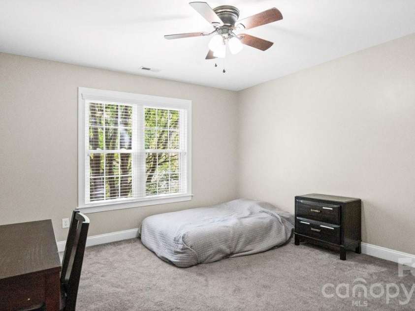 1911 Solway Lane, Charlotte, NC 28269.  MLS# CAR4428981, YatesRealty ID 54293. 