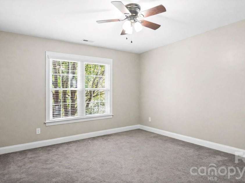 1911 Solway Lane, Charlotte, NC 28269.  MLS# CAR4428981, YatesRealty ID 54293. 
