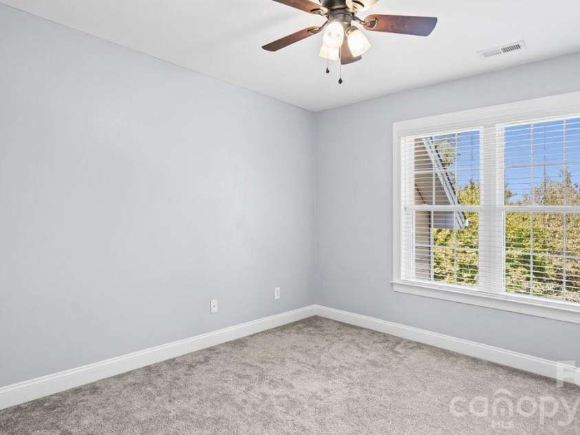 1911 Solway Lane, Charlotte, NC 28269.  MLS# CAR4428981, YatesRealty ID 54293. 