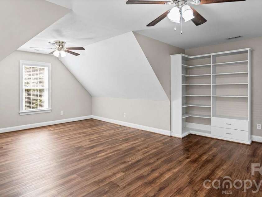 1911 Solway Lane, Charlotte, NC 28269.  MLS# CAR4428981, YatesRealty ID 54293. 