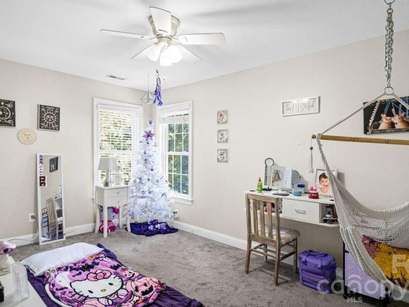 1911 Solway Lane, Charlotte, NC 28269.  MLS# CAR4428981, YatesRealty ID 54293. 