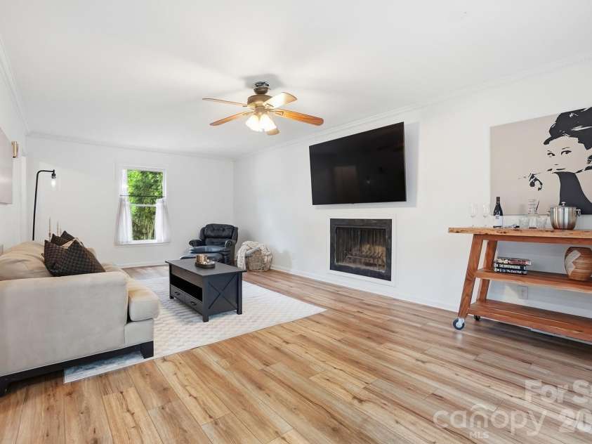 5060 Suwarrow Circle, Tega Cay, SC 29708.  MLS# CAR4428980, YatesRealty ID 54294. 