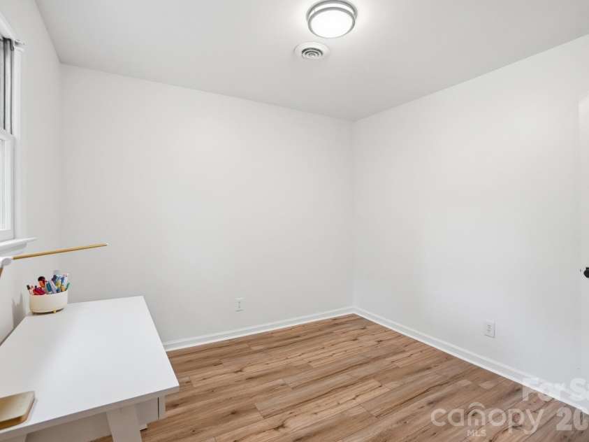 5060 Suwarrow Circle, Tega Cay, SC 29708.  MLS# CAR4428980, YatesRealty ID 54294. 