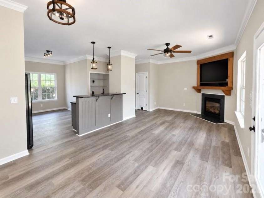 11116 Heritage Green Drive, Cornelius, NC 28031.  MLS# CAR4429006, YatesRealty ID 54295. 