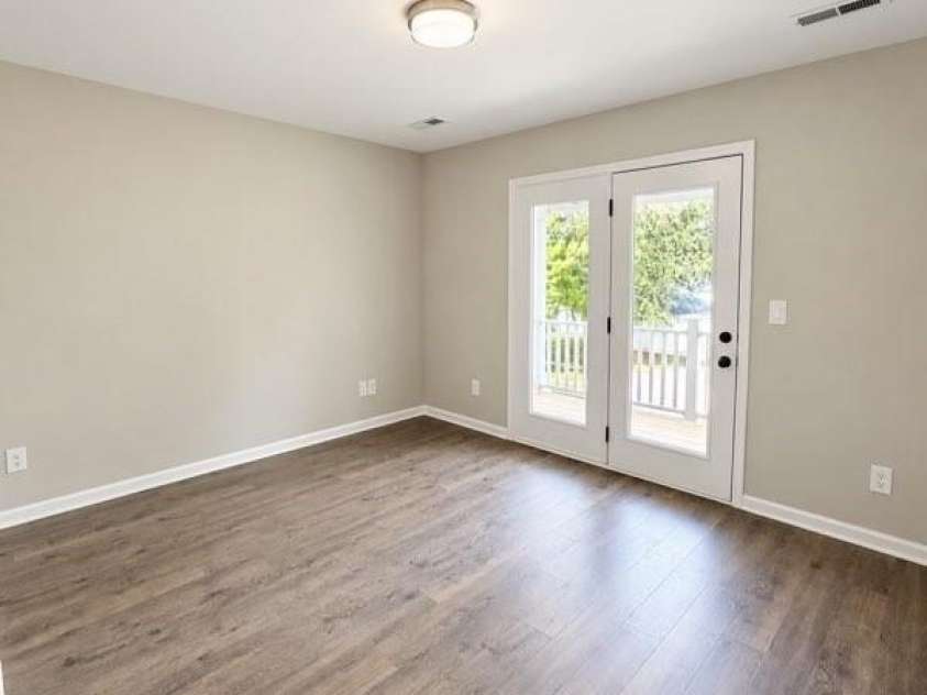 11116 Heritage Green Drive, Cornelius, NC 28031.  MLS# CAR4429006, YatesRealty ID 54295. 