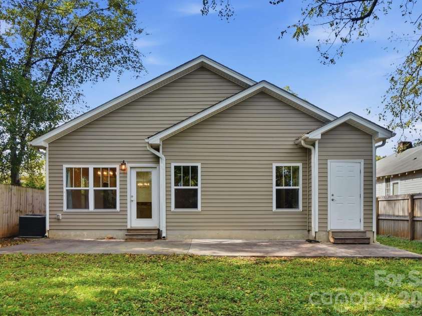 305 Harrison Street, Charlotte, NC 28208.  MLS# CAR4428943, YatesRealty ID 54298. Rear Elevation