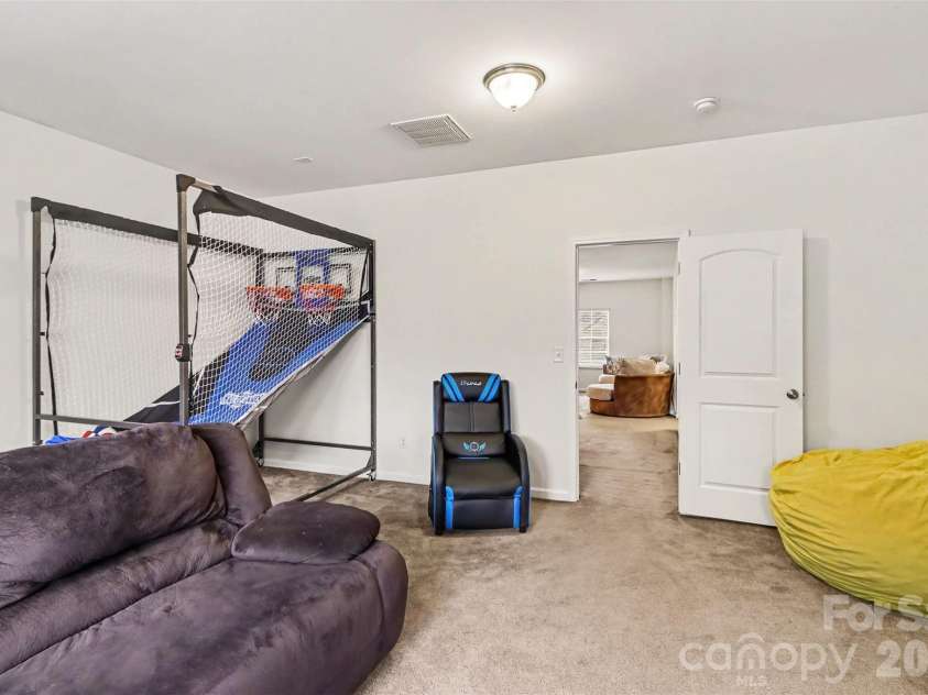 2161 Laurens Drive, Concord, NC 28027.  MLS# CAR4428715, YatesRealty ID 54299. Bonus Room