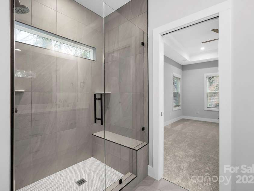 1000 Fairground Street, Charlotte, NC 28208.  MLS# CAR4198794, YatesRealty ID 5430. 