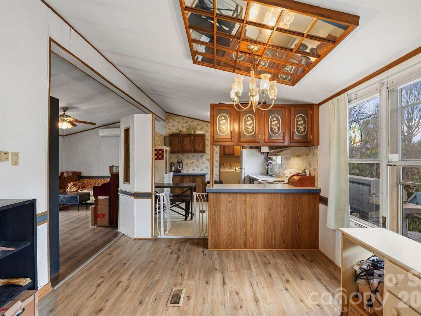 117 Beaver Creek Circle, Candler, NC 28715.  MLS# CAR4343289, YatesRealty ID 5430. 