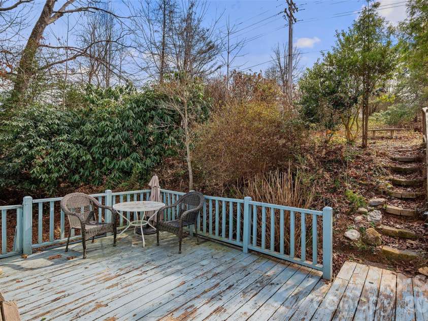 117 Beaver Creek Circle, Candler, NC 28715.  MLS# CAR4343289, YatesRealty ID 5430. 