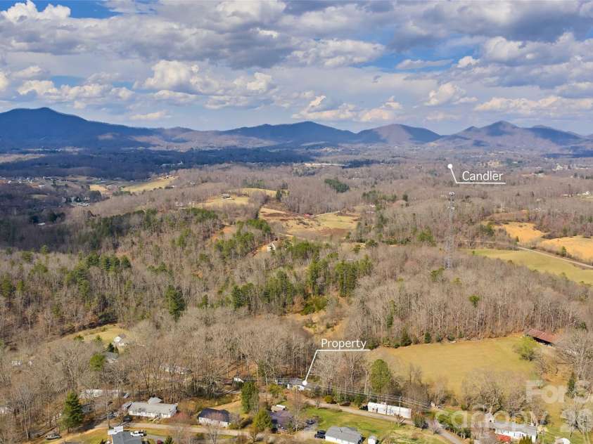 117 Beaver Creek Circle, Candler, NC 28715.  MLS# CAR4343289, YatesRealty ID 5430. 