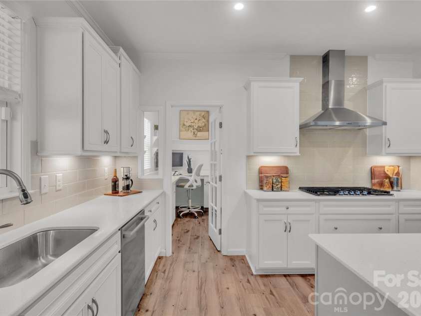 8938 Ansley Park Place, Huntersville, NC 28078.  MLS# CAR4428886, YatesRealty ID 54300. 