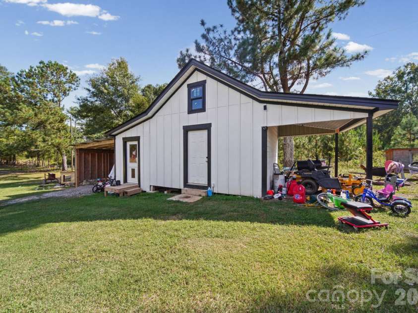 2101 Mangum Dairy Road, Monroe, NC 28112.  MLS# CAR4428445, YatesRealty ID 54301. 