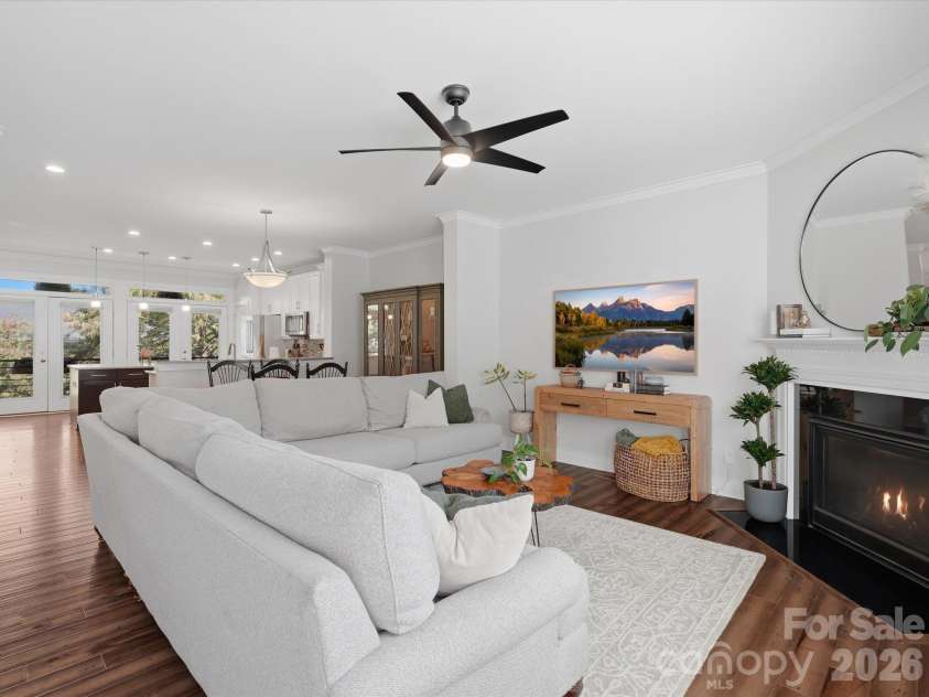 1806 Sunnyside Avenue, Charlotte, NC 28204.  MLS# CAR4428139, YatesRealty ID 54303. 