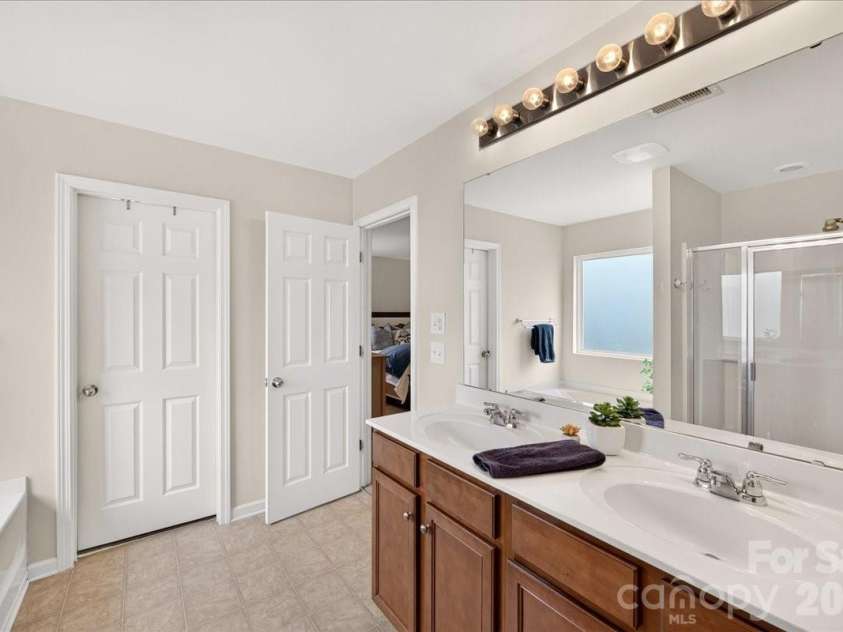 1011 Wellscroft Road, Indian Trail, NC 28079.  MLS# CAR4428540, YatesRealty ID 54305. 