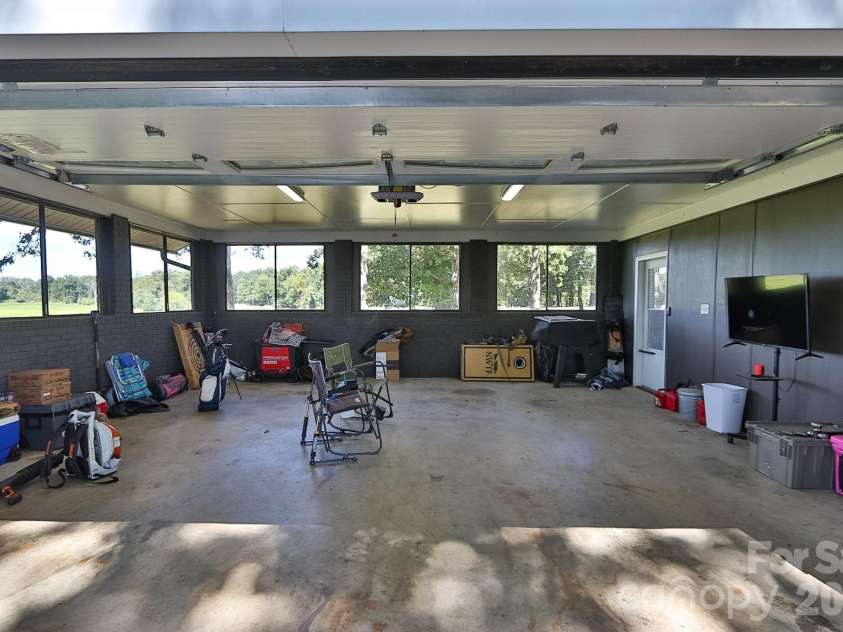 2659 US Highway 21 Highway, Hamptonville, NC 27020.  MLS# CAR4428332, YatesRealty ID 54306. 