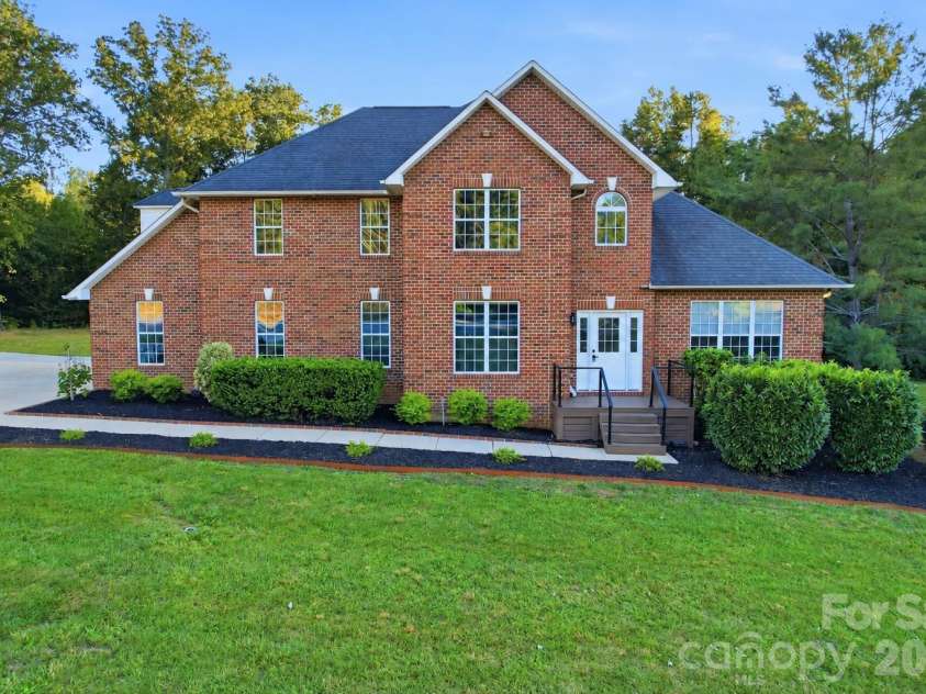3779 NC 16 Highway, Maiden, NC 28650.  MLS# CAR4428674, YatesRealty ID 54308. 