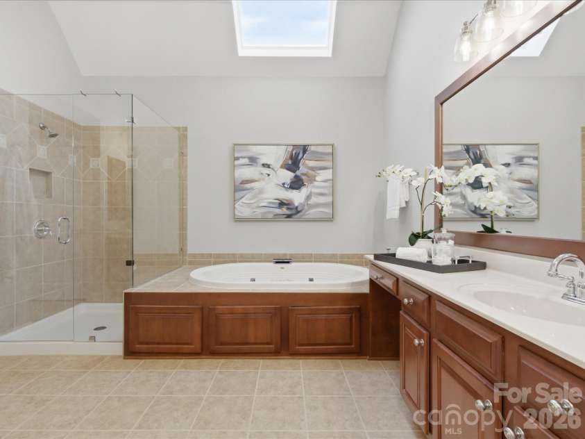 3431 Delamere Drive, Matthews, NC 28104.  MLS# CAR4357571, YatesRealty ID 5431. 