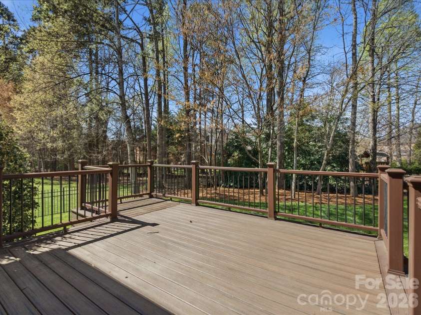 3431 Delamere Drive, Matthews, NC 28104.  MLS# CAR4357571, YatesRealty ID 5431. 