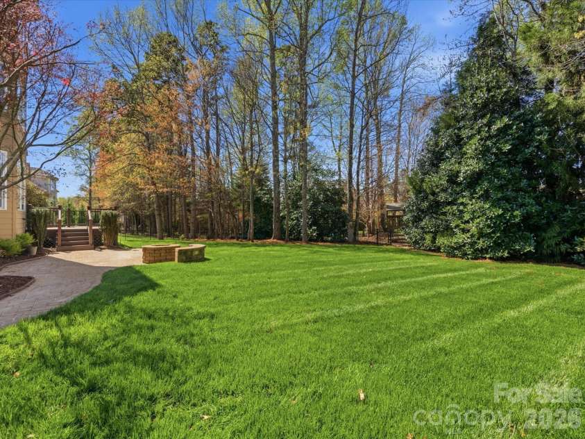 3431 Delamere Drive, Matthews, NC 28104.  MLS# CAR4357571, YatesRealty ID 5431. 