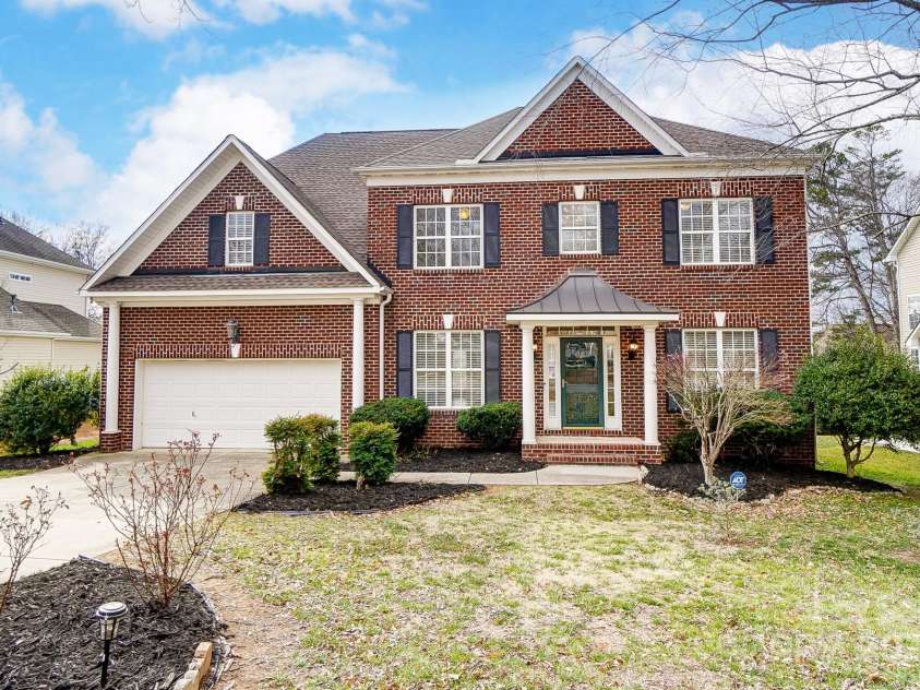 561 Ambergate Place, Concord, NC 28027.  MLS# CAR4219548, YatesRealty ID 5431. 