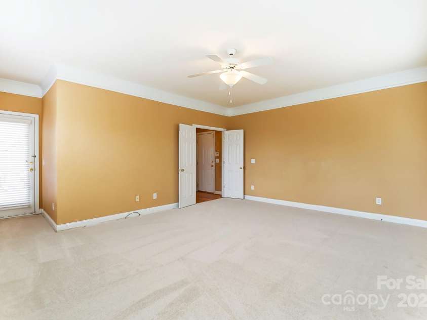 561 Ambergate Place, Concord, NC 28027.  MLS# CAR4219548, YatesRealty ID 5431. 