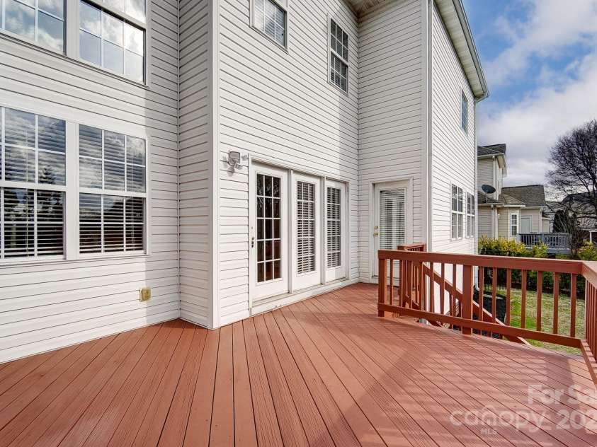 561 Ambergate Place, Concord, NC 28027.  MLS# CAR4219548, YatesRealty ID 5431. 