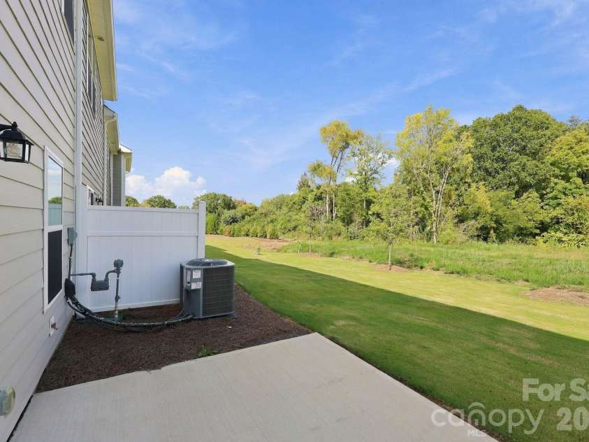 759 Kitfox Drive, Concord, NC 28027.  MLS# CAR4428037, YatesRealty ID 54310. 