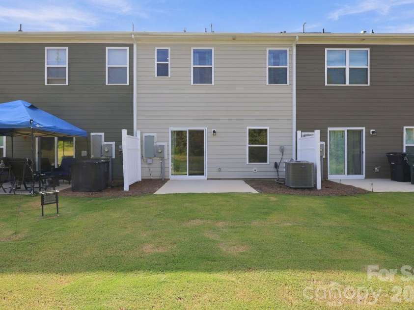 759 Kitfox Drive, Concord, NC 28027.  MLS# CAR4428037, YatesRealty ID 54310. 