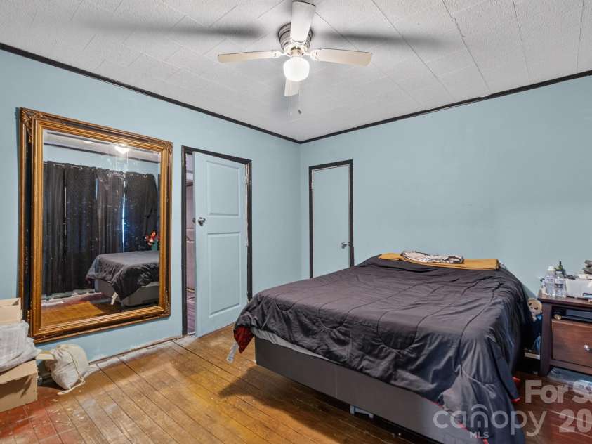 117 Mitchell Street, Salisbury, NC 28144.  MLS# CAR4427966, YatesRealty ID 54311. 