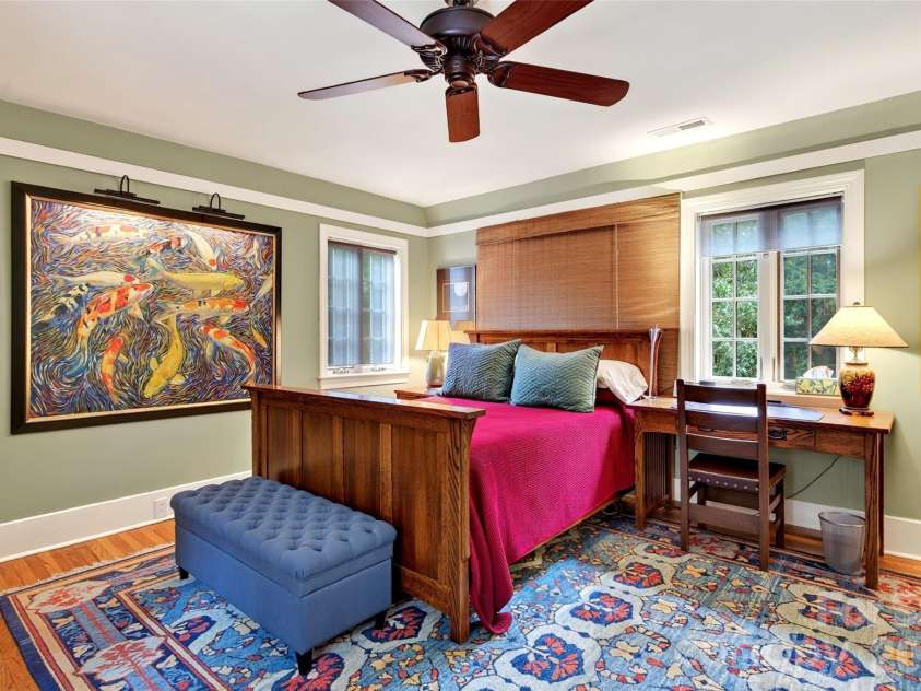 22 Manchester Drive, Asheville, NC 28805.  MLS# CAR4427929, YatesRealty ID 54312. 